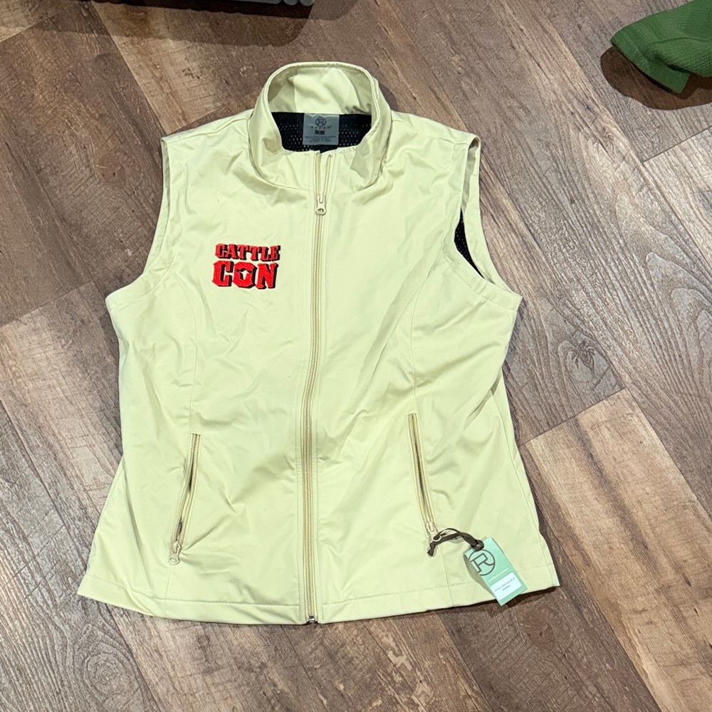 Roper Cream Ladies Softshell Vest with Red 'Cattle Con' Patch